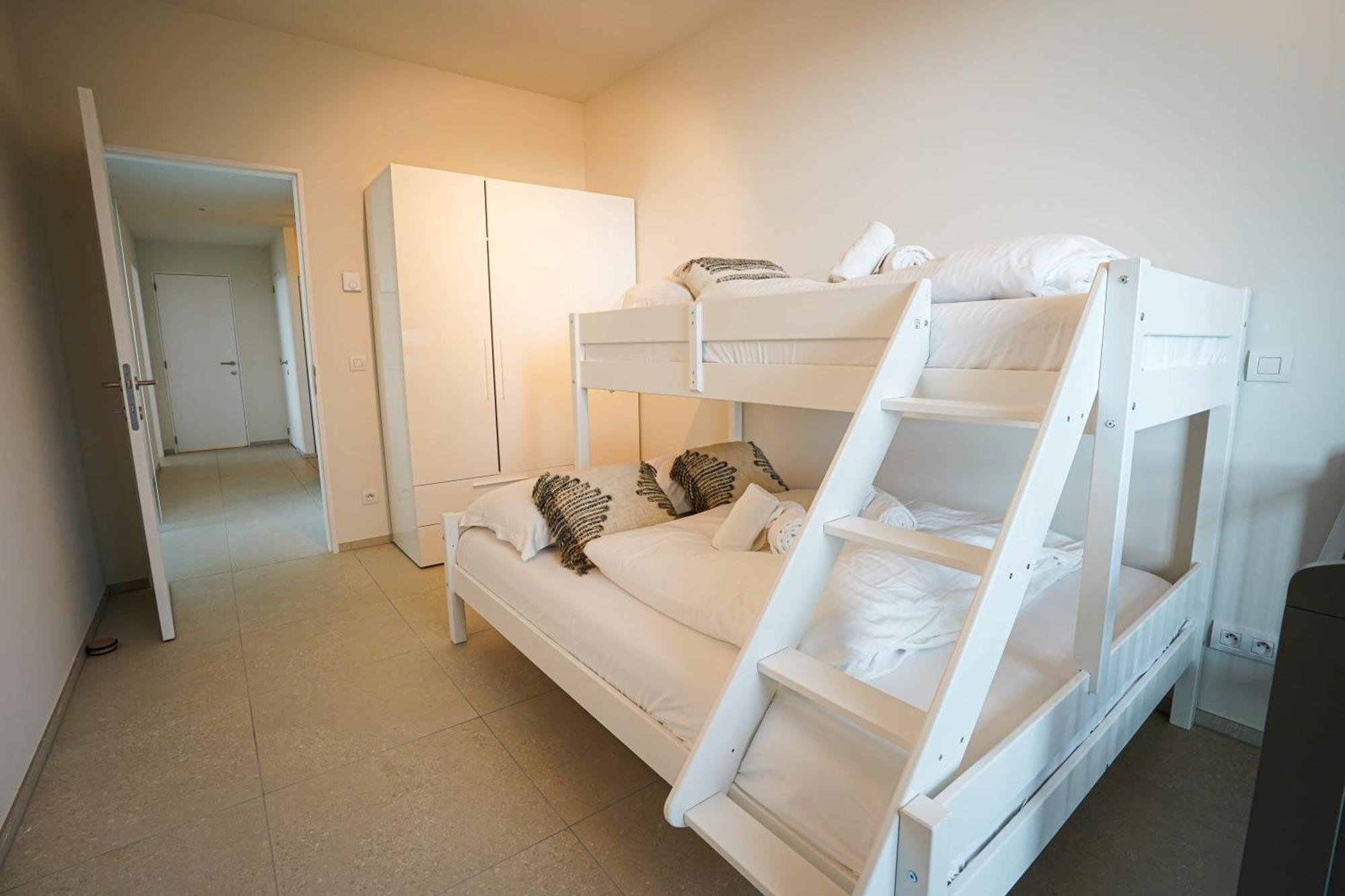 Huswell - Beautiful Apartment With Communal Pool And Gym Ostenda Zewnętrze zdjęcie