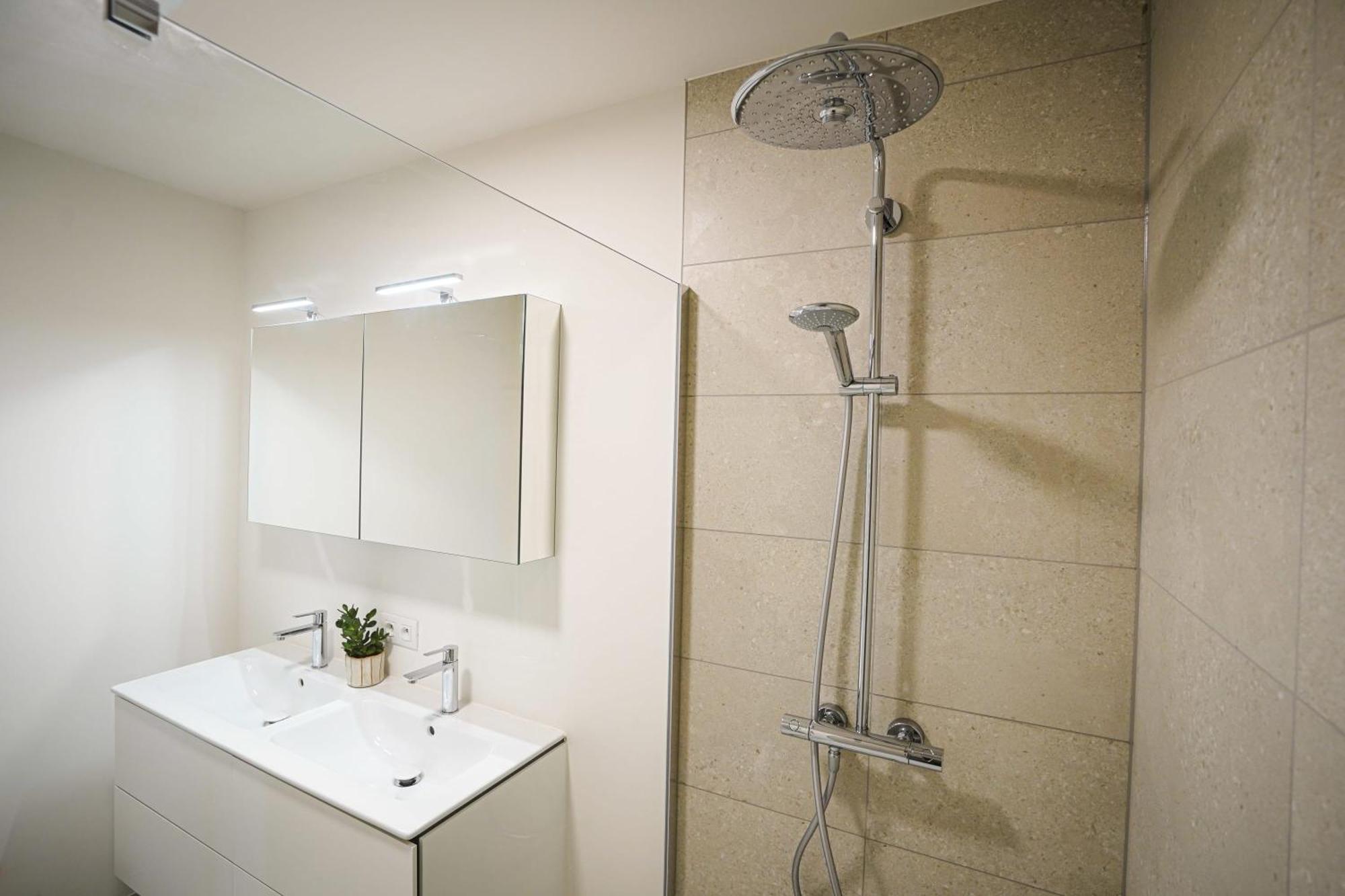 Huswell - Beautiful Apartment With Communal Pool And Gym Ostenda Zewnętrze zdjęcie