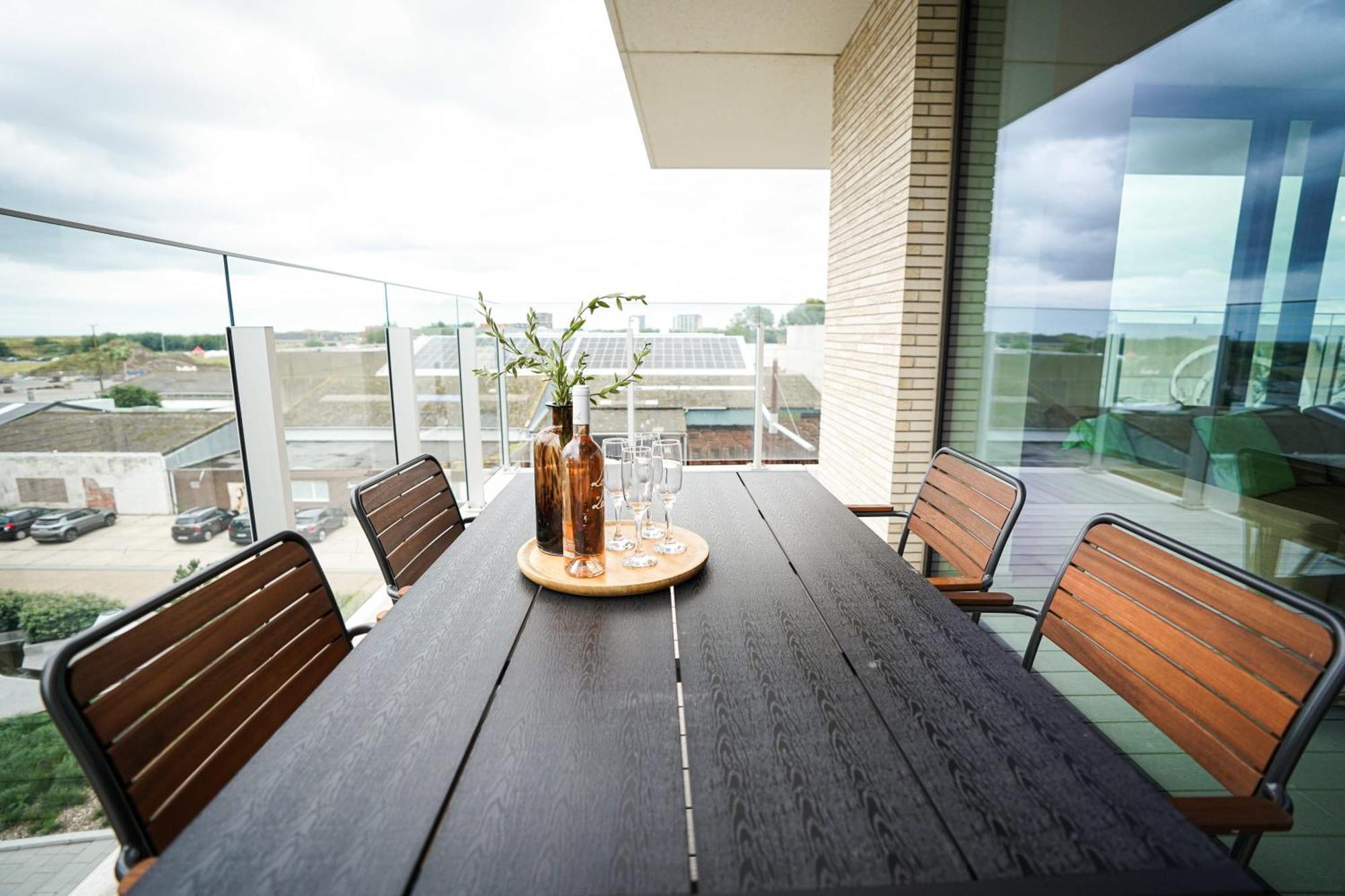 Huswell - Beautiful Apartment With Communal Pool And Gym Ostenda Zewnętrze zdjęcie
